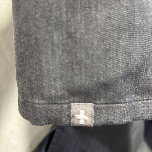 Figs Scrub Top Women's Size XS Grey Casma Three-Pocket Technical Collection - Picture 12 of 16